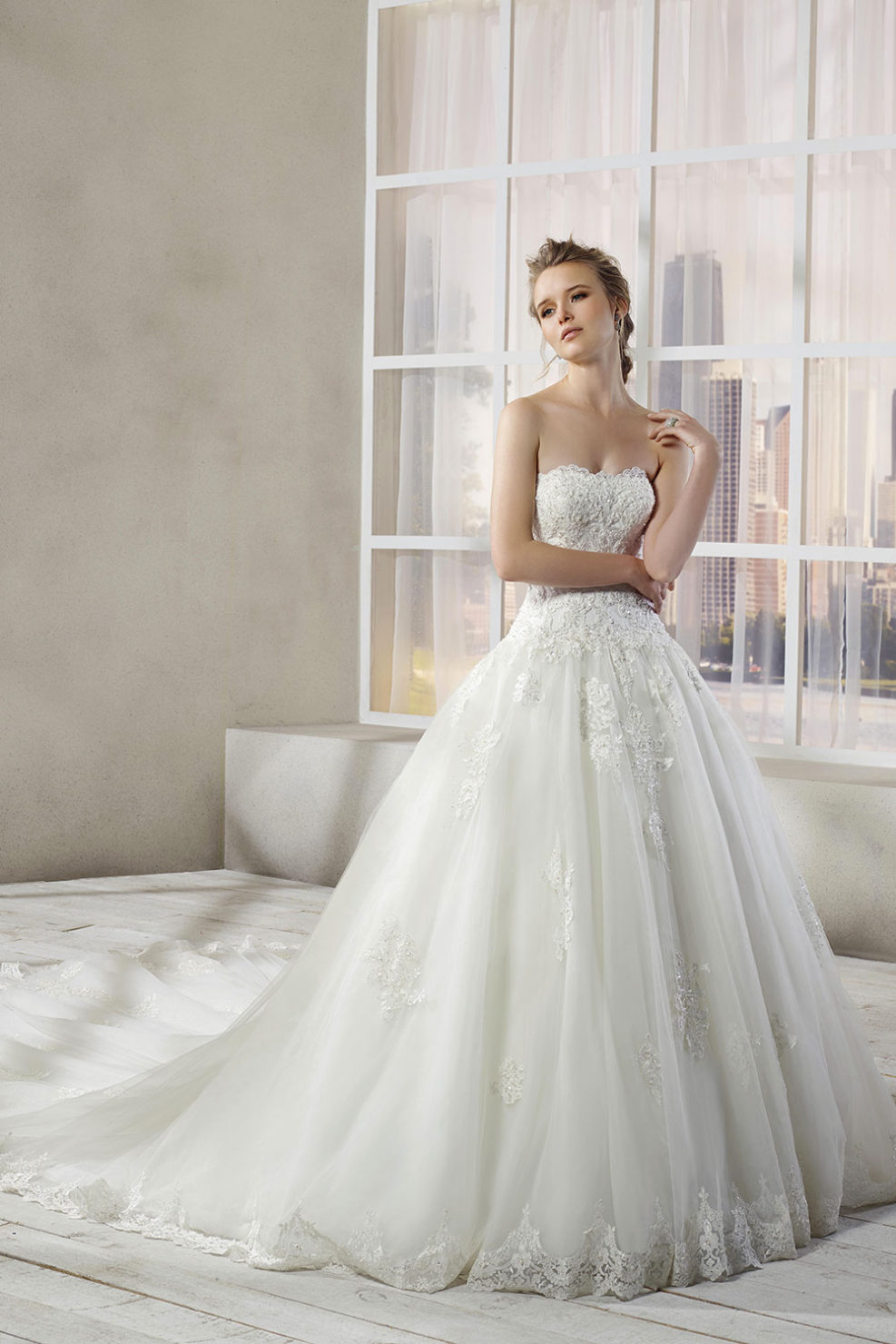 Glamour Brautkleid 12